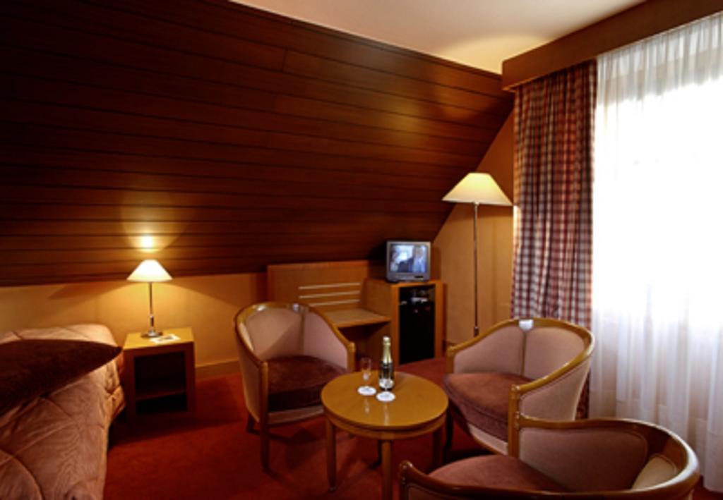 Aux Chants Des Oiseaux Hotel Ottrott Ngoại thất bức ảnh