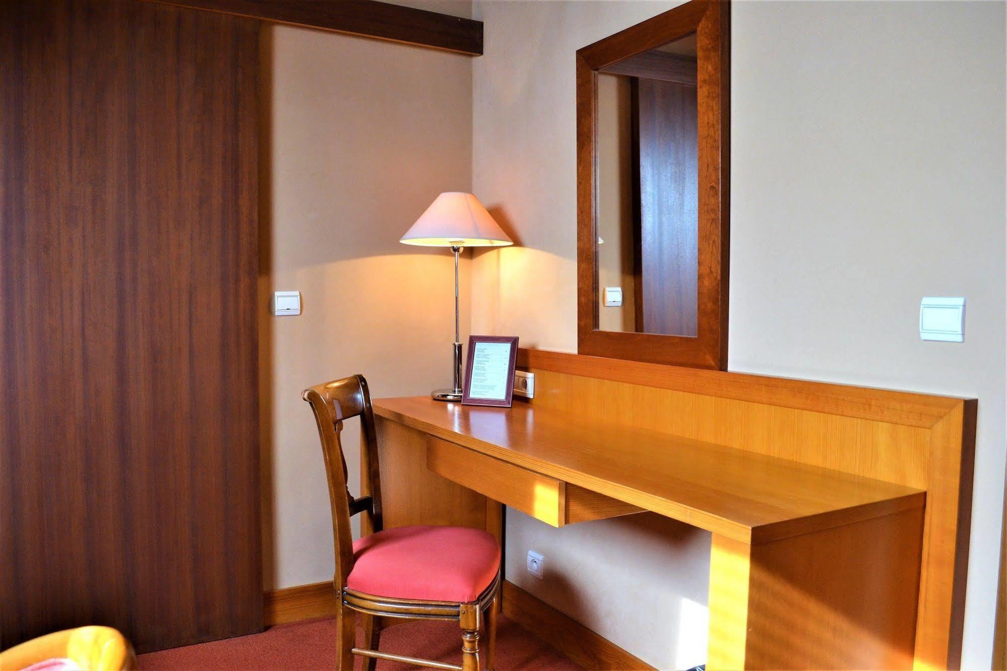 Aux Chants Des Oiseaux Hotel Ottrott Ngoại thất bức ảnh